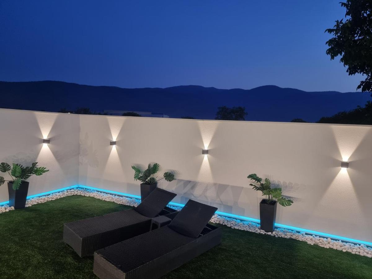 Apartamento Istocno SJJ Exterior foto