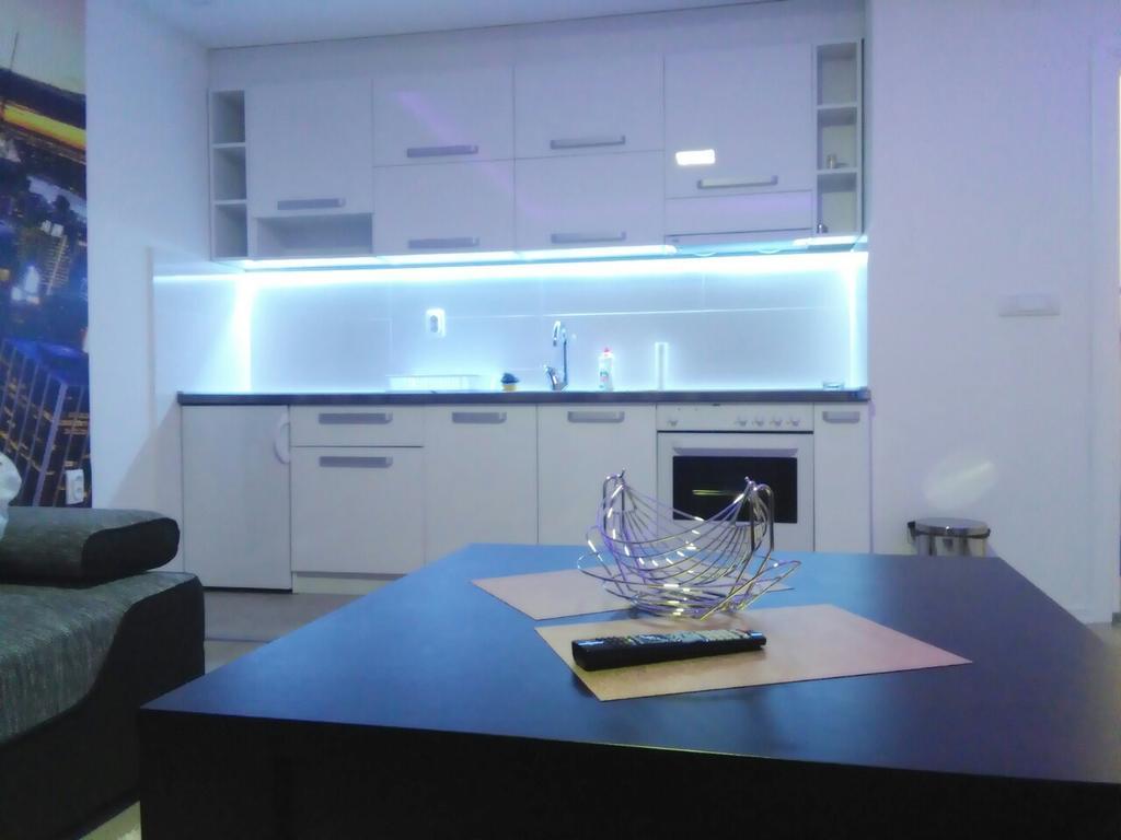 Apartamento Istocno SJJ Exterior foto